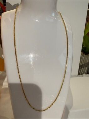 Gold plated boxed chain 18inches
